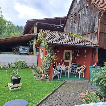 Ferienwohnung Sonja Mit Garten Und Freisitz Steinwiesen Exterior foto